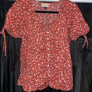 Universal Threads blouse